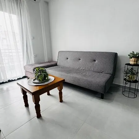 Minimal Vintage A2, Delta Hospitality Appartement Orfánion